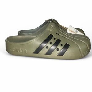 Adidas Olive Green Adilette Clogs-6m 7.5w